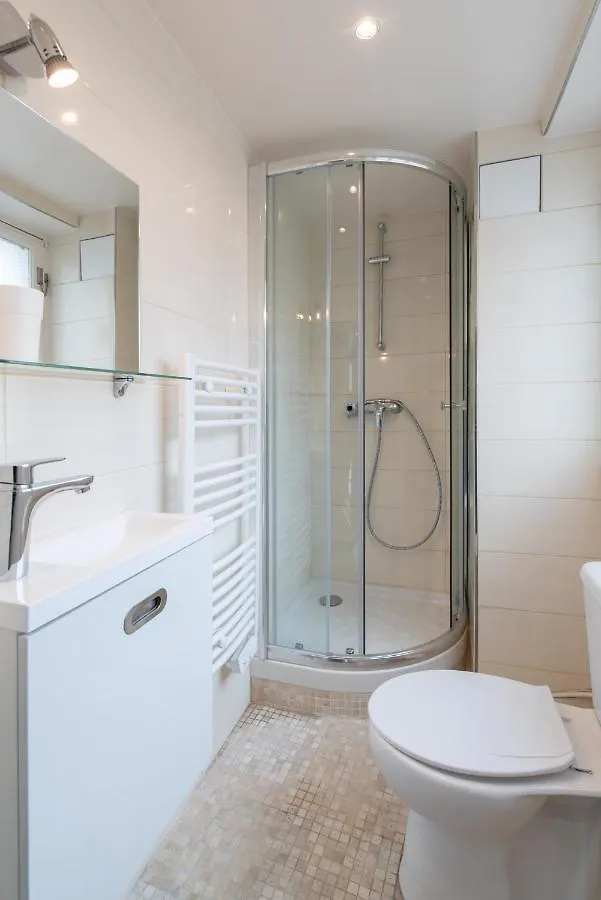 Le 34 Malon, T5 Hypercentre Chic Et Cosy, Wifi, Netflix Par Sovalfi Apartment Saint-Etienne  France