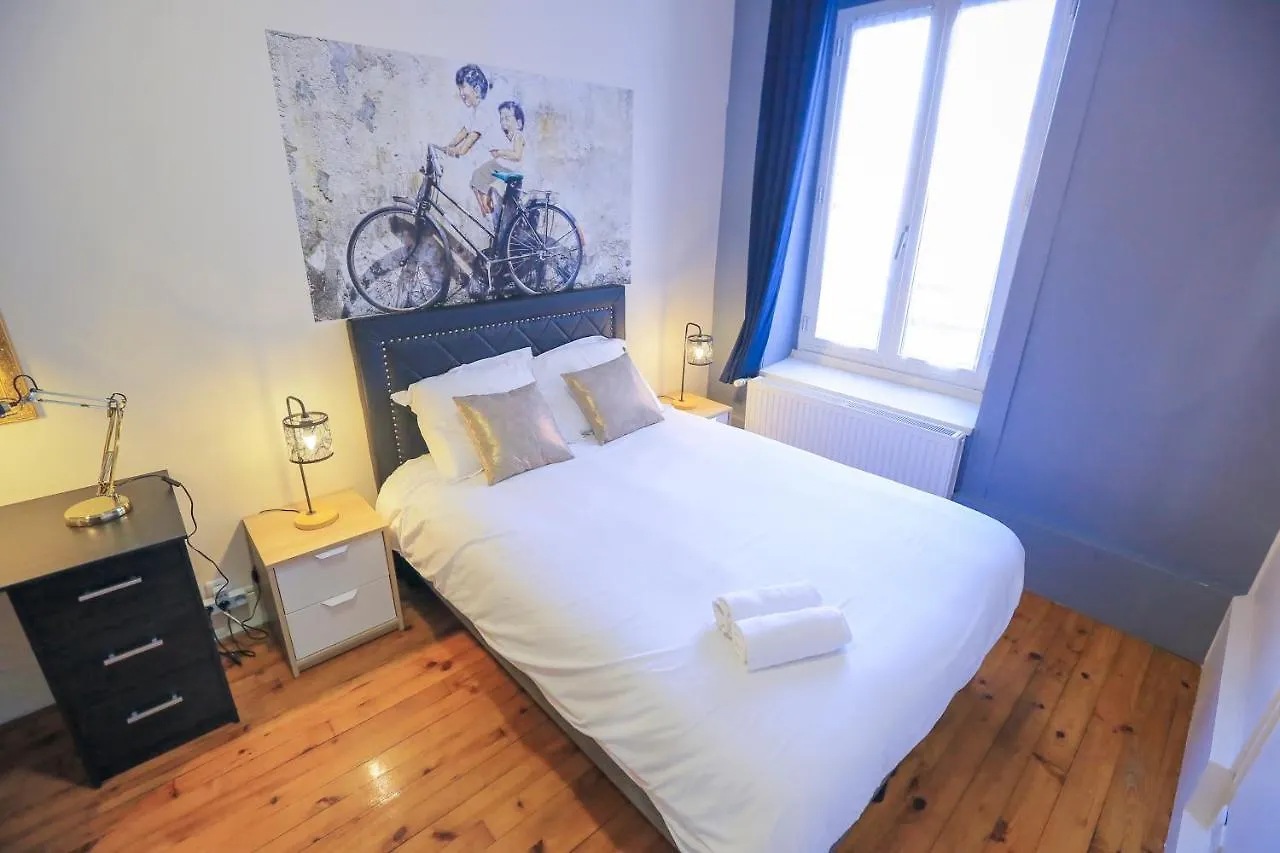 Le 34 Malon, T5 Hypercentre Chic Et Cosy, Wifi, Netflix Par Sovalfi Apartment Saint-Etienne   Saint-Etienne (Loire)