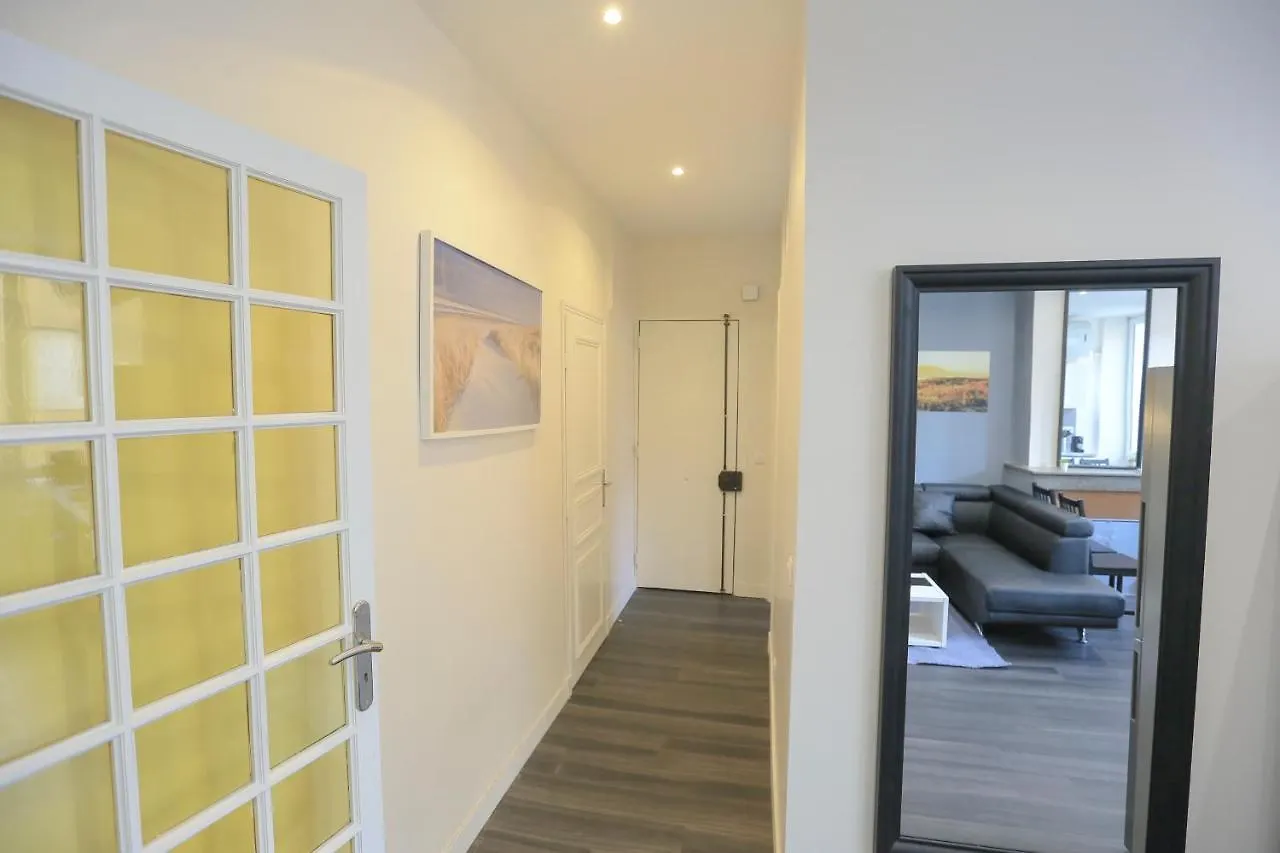 Le 34 Malon, T5 Hypercentre Chic Et Cosy, Wifi, Netflix Par Sovalfi Apartment Saint-Etienne  Saint-Etienne (Loire)